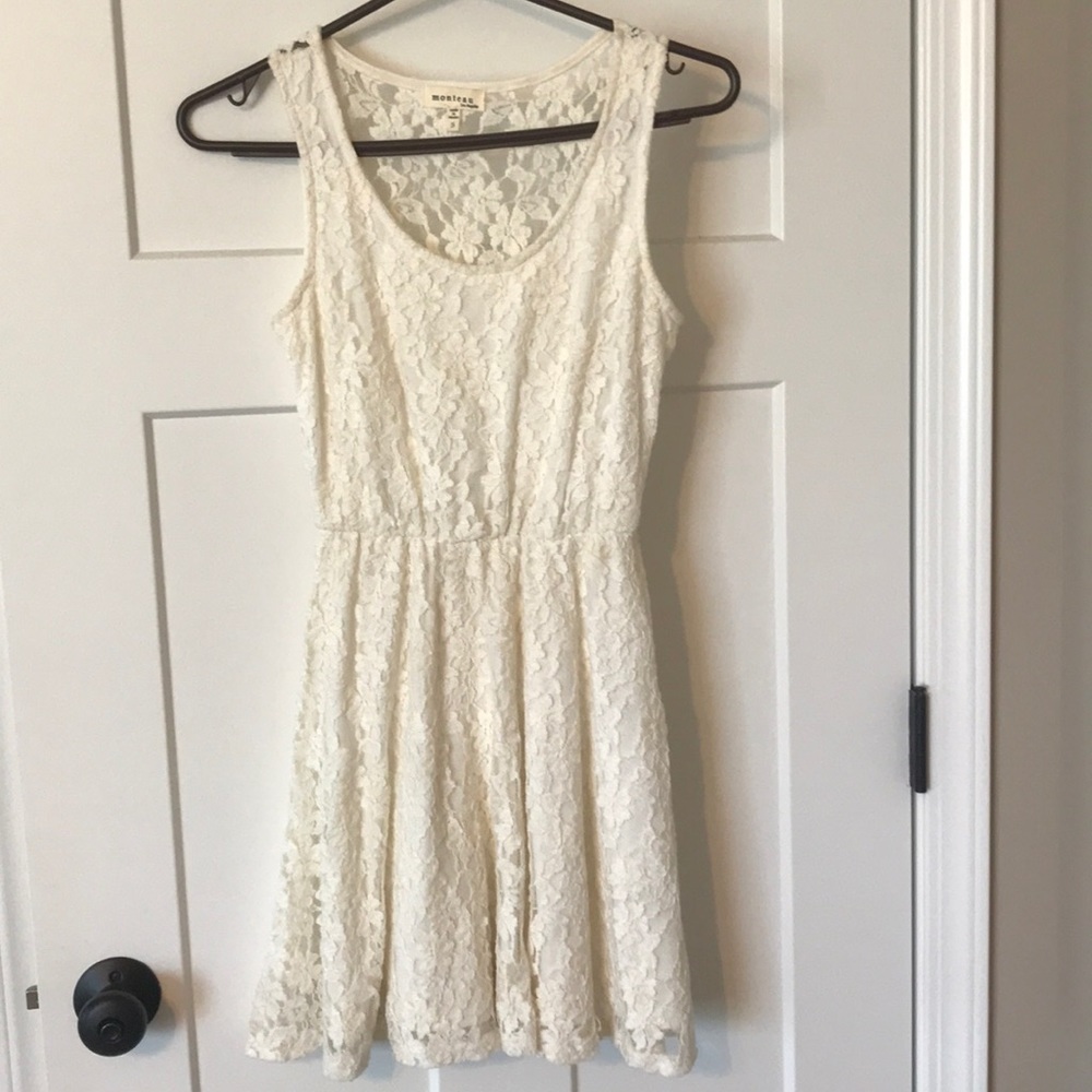 White/Cream Lace Dress